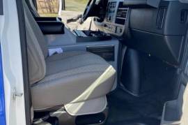 2017 Chevrolet Express Commercial Cutaway 3500 Van 139" cg33