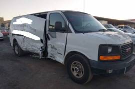 2003 GMC Savana 3500 6.0L w/ White Magic direct drive