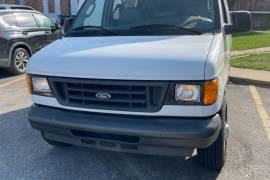 2006  Ford Econo Line 250 Fully Equiped