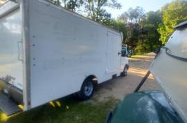 Chevy 3500  cutaway, hydra force 470 maxx machine 
