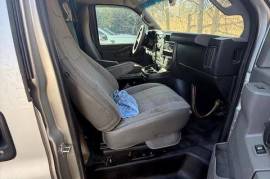 2017 Van with Fully Equipped with Sapphire Pro-1200 SE 2017 Van with Fully Equipped with Sapphire Pro-1200 SE
