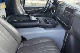 2005 chevrolet express 3500 with hydromaster 4.6 cds with salsa 