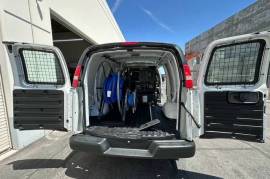 Very low miles on pristine van, only 10 hours on Titan 325 Very low miles on pristine van, only 10 hours on Titan 325