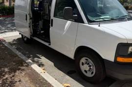 Very low miles on pristine van, only 10 hours on Titan 325 Very low miles on pristine van, only 10 hours on Titan 325