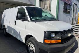 2015 Chevy express 2500 w/truck mount carpet cleaning 