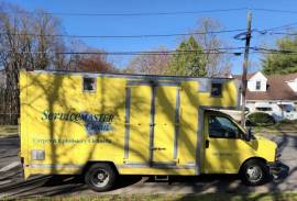 Carpet Cleaning Box Truck w/ Sapphire Scientific 570 Carpet Cleaning Box Truck w/ Sapphire Scientific 570
