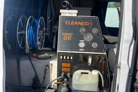 2006 GMC Savanna w/ CleanCo Carpet Cleaning Equipment 