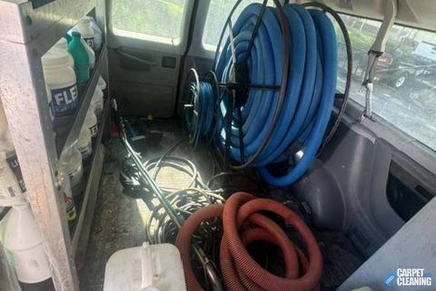 2014 Ford E150 suited with 370ss truckmount