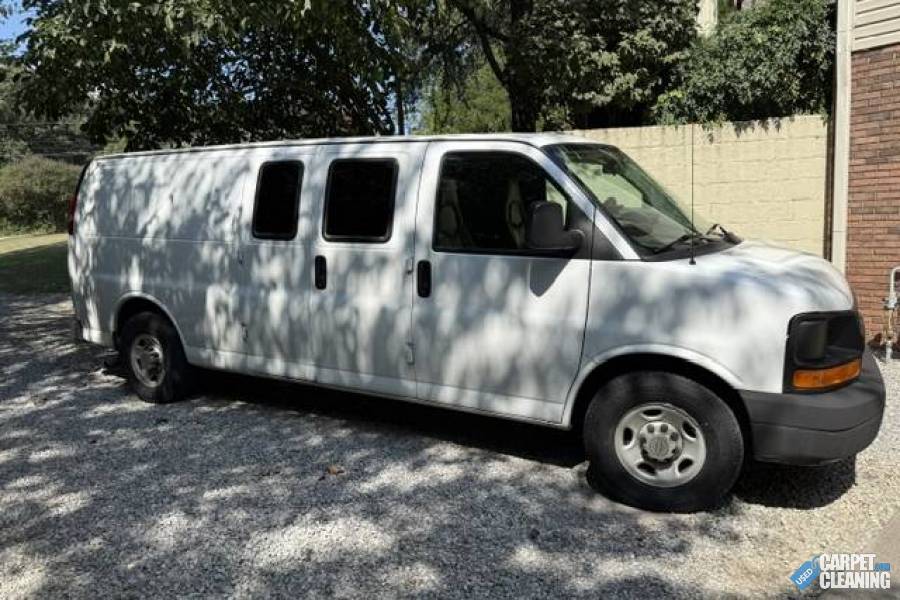 2008 Chevy Express 3500 ext w White Magic Pro-1200 Vulcan heat