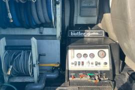 2012 GMC with Butler cleaning system