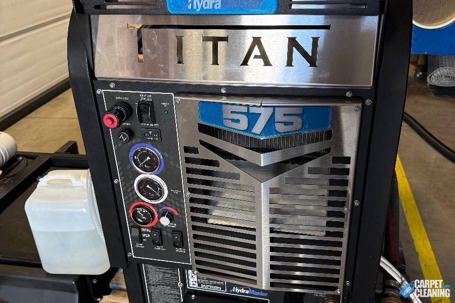 2025 Titan 575 136 hours 