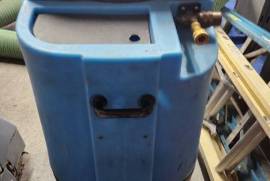 Carpet and tile cleaning machine